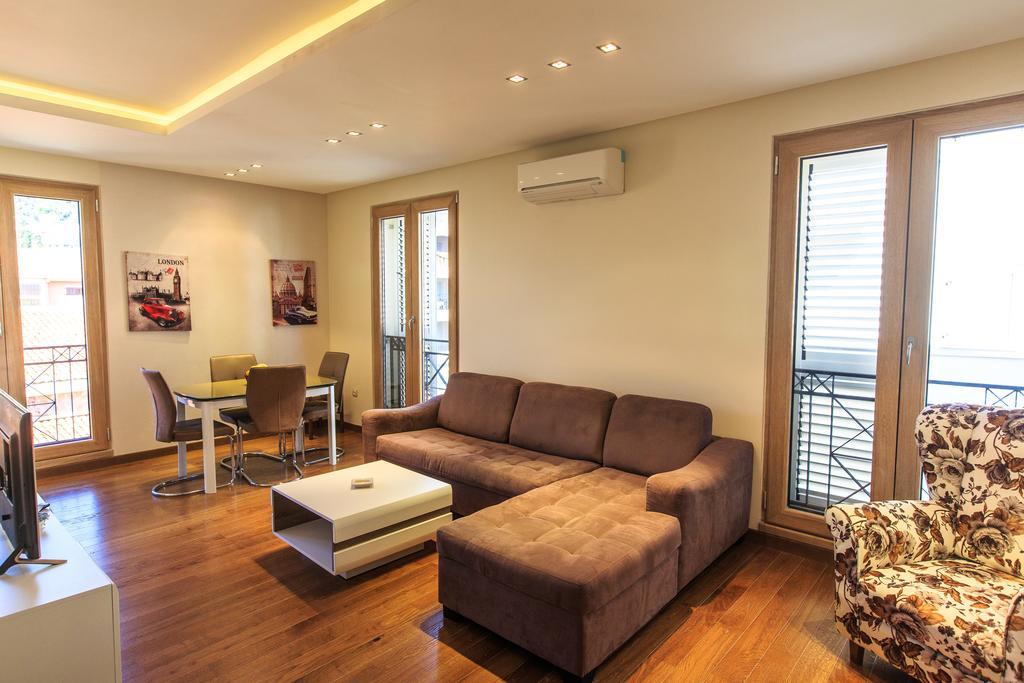 De Lux Apartments Petrovac Exteriör bild