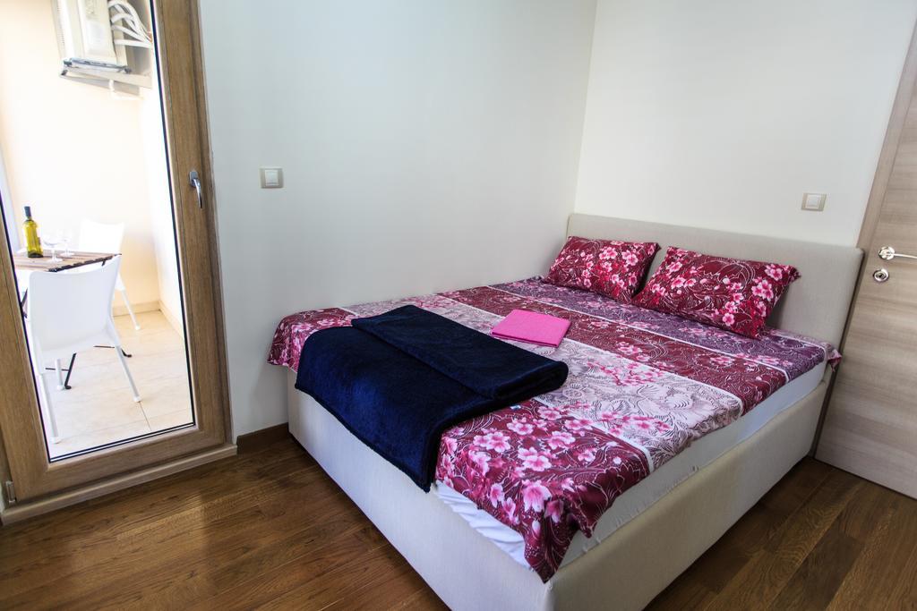 De Lux Apartments Petrovac Exteriör bild
