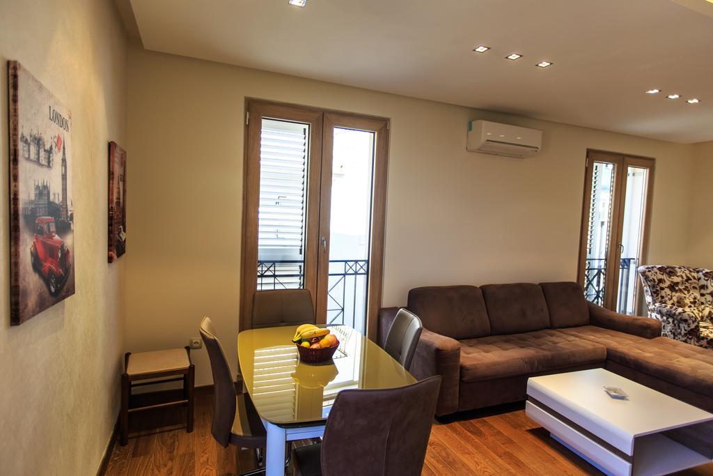 De Lux Apartments Petrovac Exteriör bild