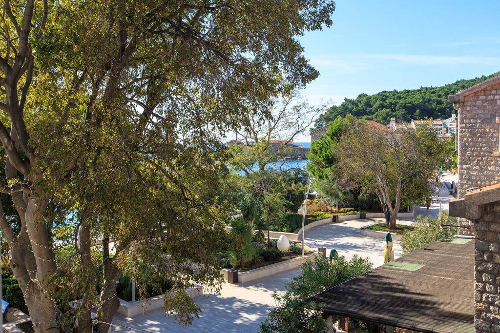 De Lux Apartments Petrovac Exteriör bild