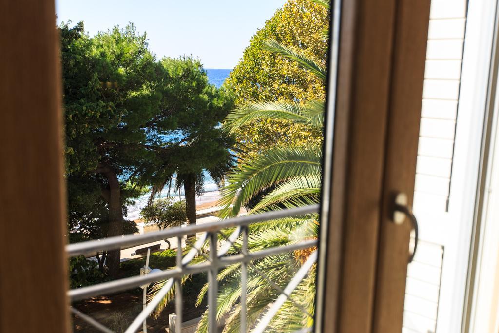 De Lux Apartments Petrovac Exteriör bild