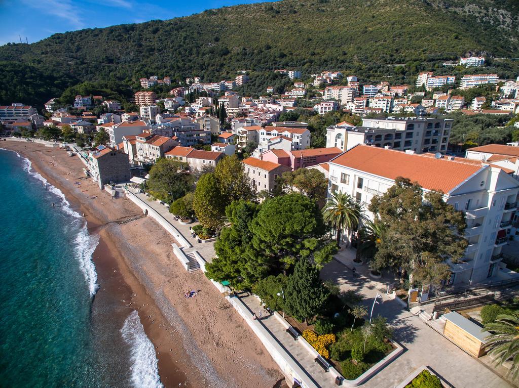 De Lux Apartments Petrovac Exteriör bild