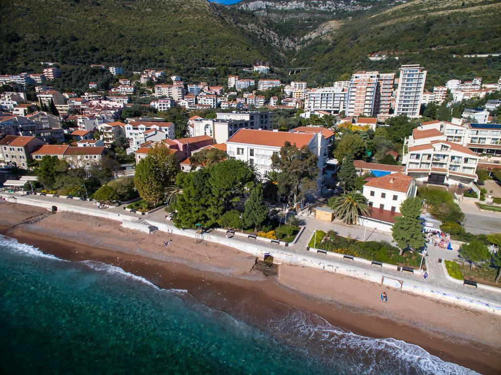 De Lux Apartments Petrovac Exteriör bild