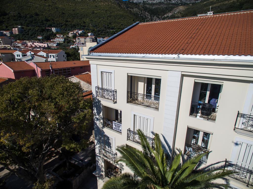 De Lux Apartments Petrovac Exteriör bild