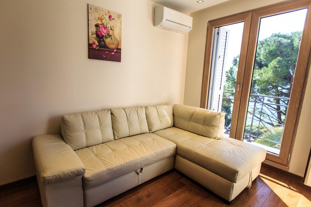 De Lux Apartments Petrovac Exteriör bild