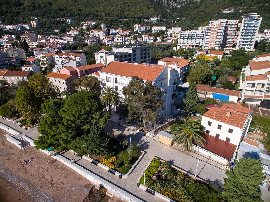 De Lux Apartments Petrovac Exteriör bild