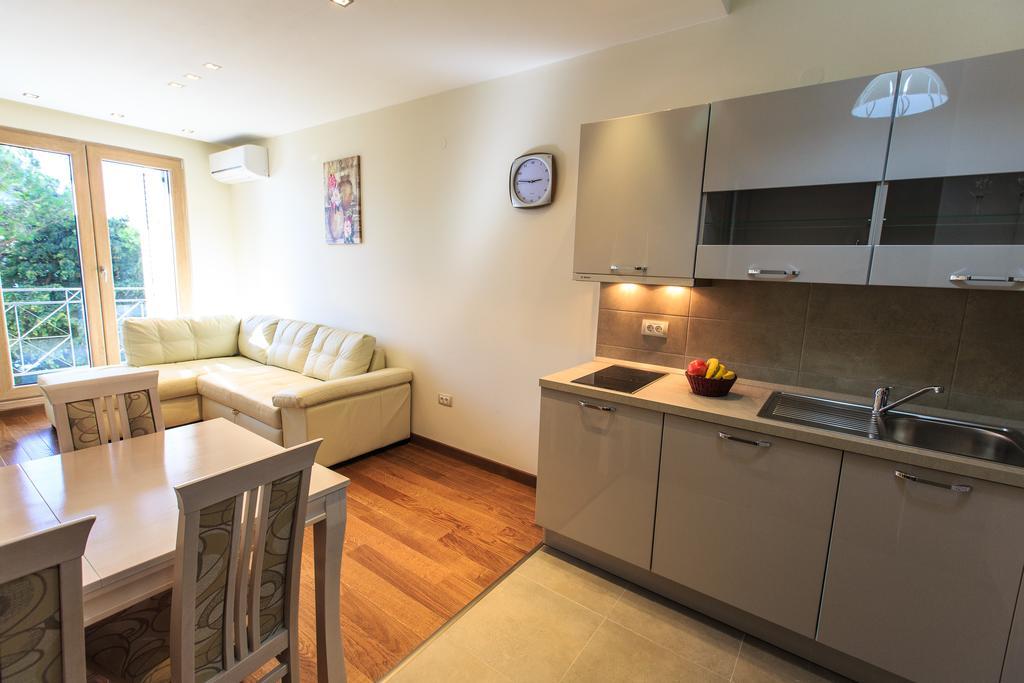De Lux Apartments Petrovac Exteriör bild